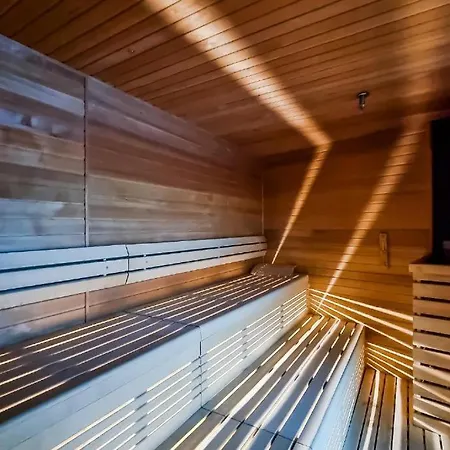 Hanza Tower 1102 아파트 *