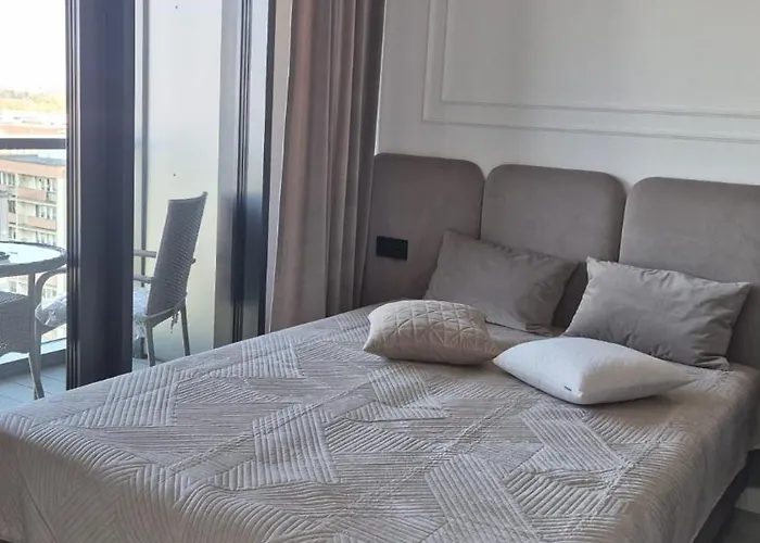 شقة Hanza Tower 1102